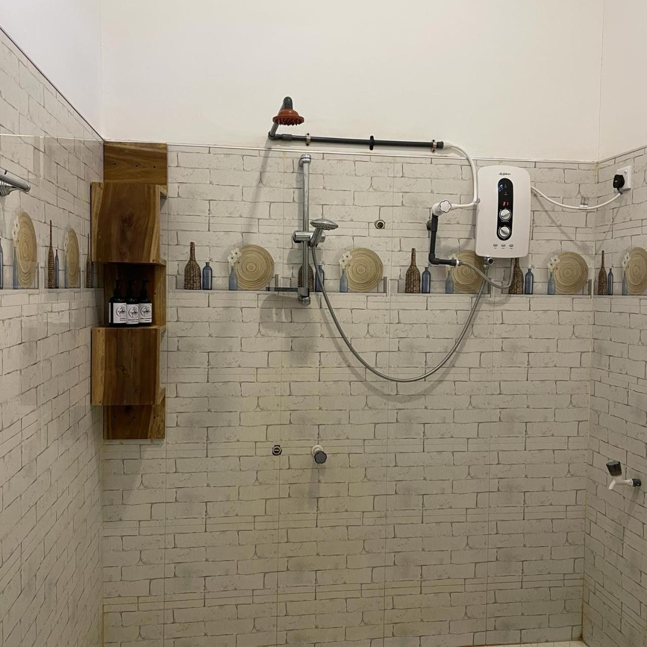 הוסטל ארוגם Agra Arugambay מראה חיצוני תמונה
